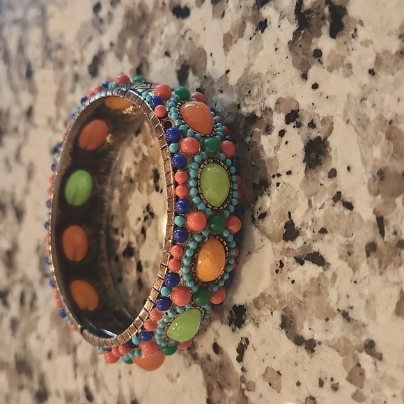 Vintage Hand Bracelet - Picture 1 of 7
